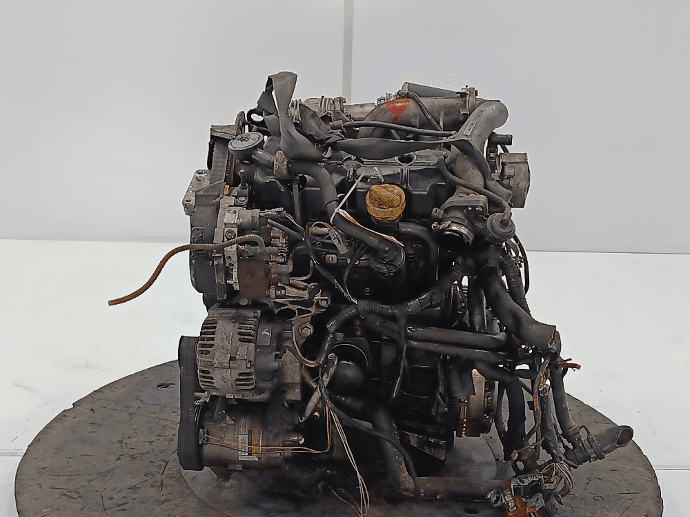 Двигатель к Renault Scenic 2 (03-06)