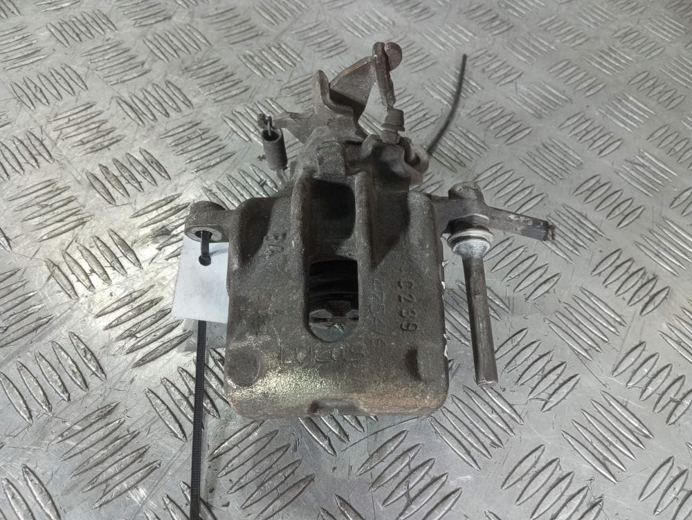 Суппорт задний правый к Ford Focus 1 (98-01)