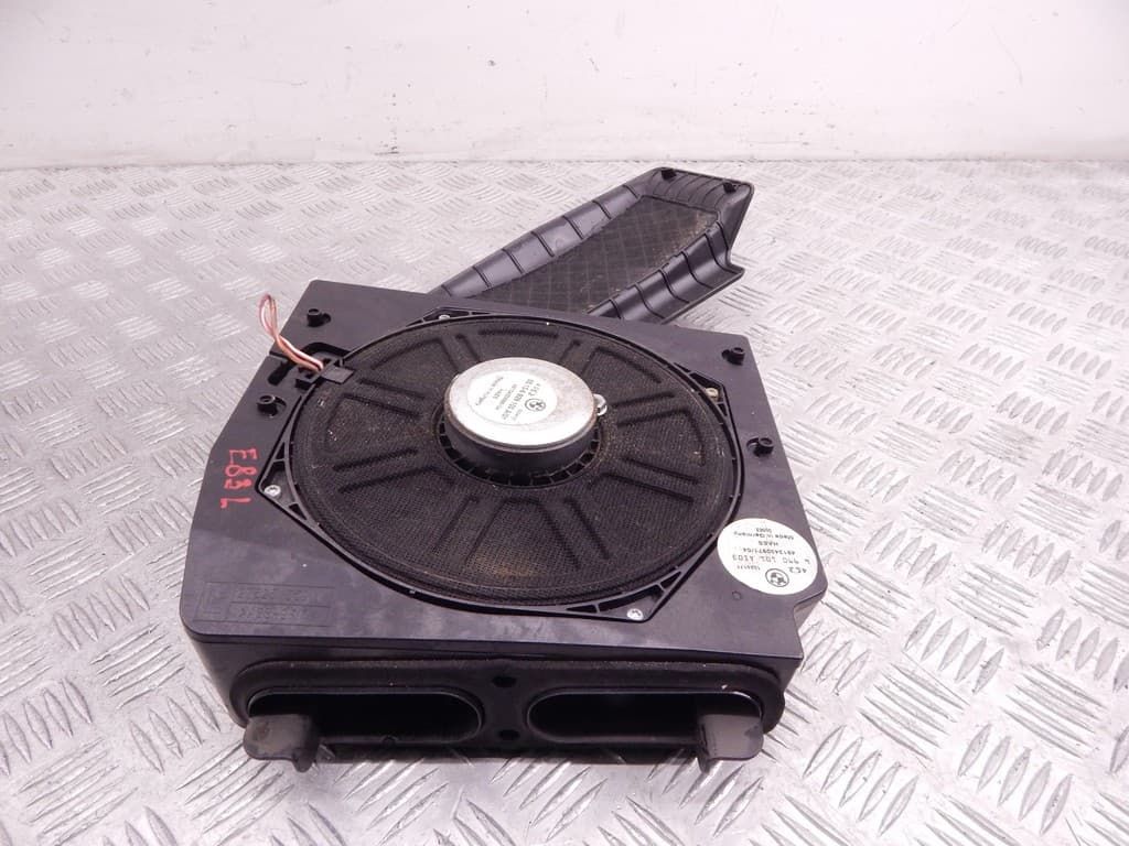 Сабвуфер к BMW X3 E83 (03-06)