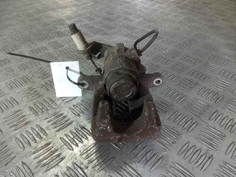 Суппорт задний левый к Citroen C4 1 (04-08)