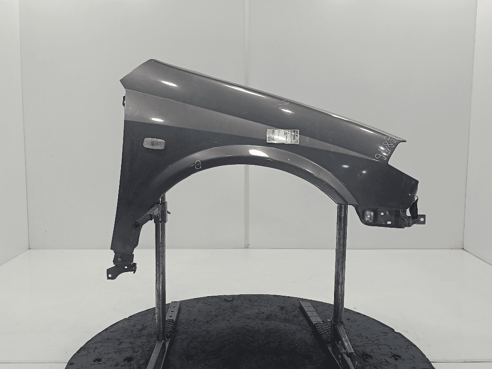 Крыло переднее правое к Nissan  Primera P12 (02-08)