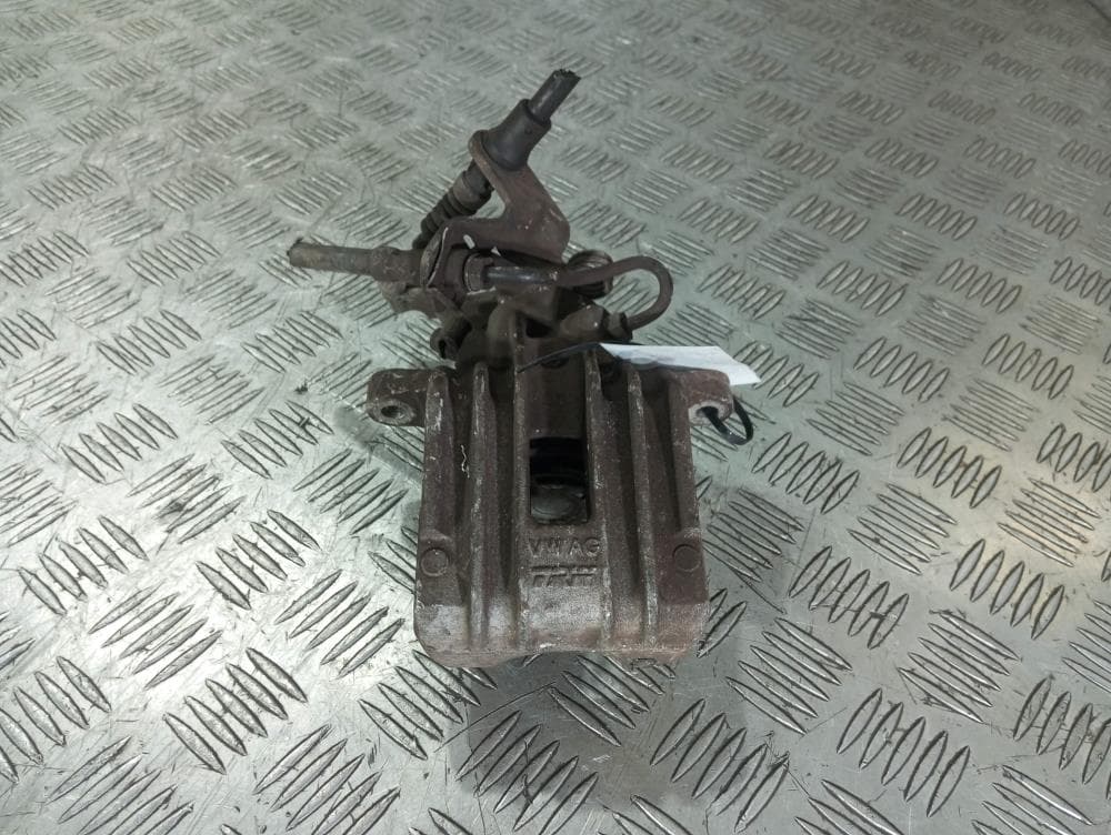 Суппорт задний правый к Volkswagen Golf 5 (03-09)
