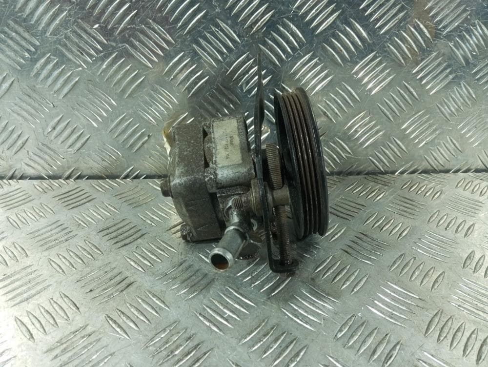 Насос гидроусилителя руля к Nissan  Almera N16 (00-03)