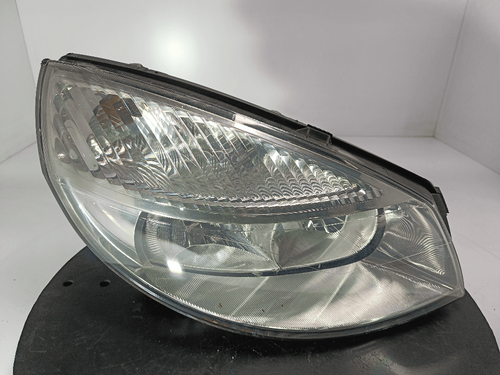 Фара правая к Renault Scenic 2 (03-06)