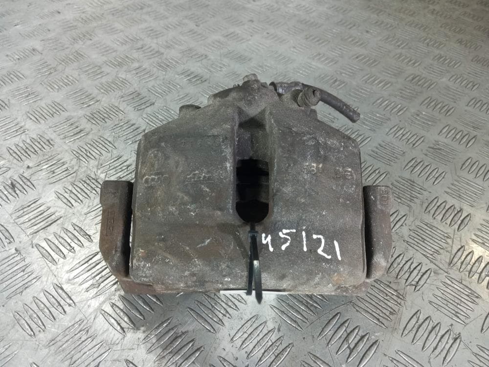 Суппорт передний левый к Audi A3 8P (03-05)