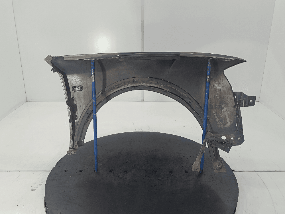 Крыло переднее левое к Audi A6 Allroad C5 (00-06)