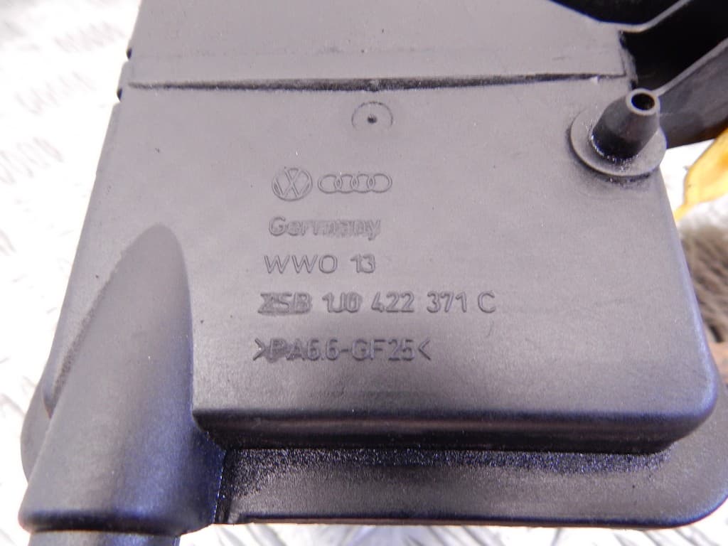 Бачок гидроусилителя к Volkswagen Golf 4 (97-06)