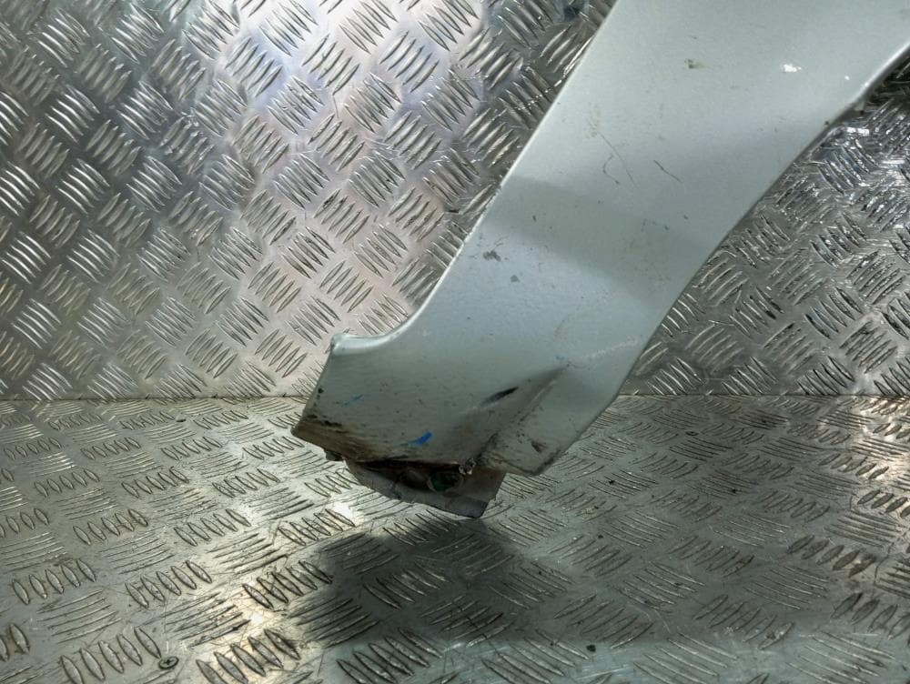 Крыло переднее правое к Toyota Corolla E120/E130 (02-04)