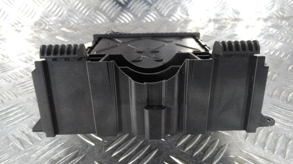 Блок бортовой сети (блок управления BCM) к Jeep Grand Cherokee WL (21-24)