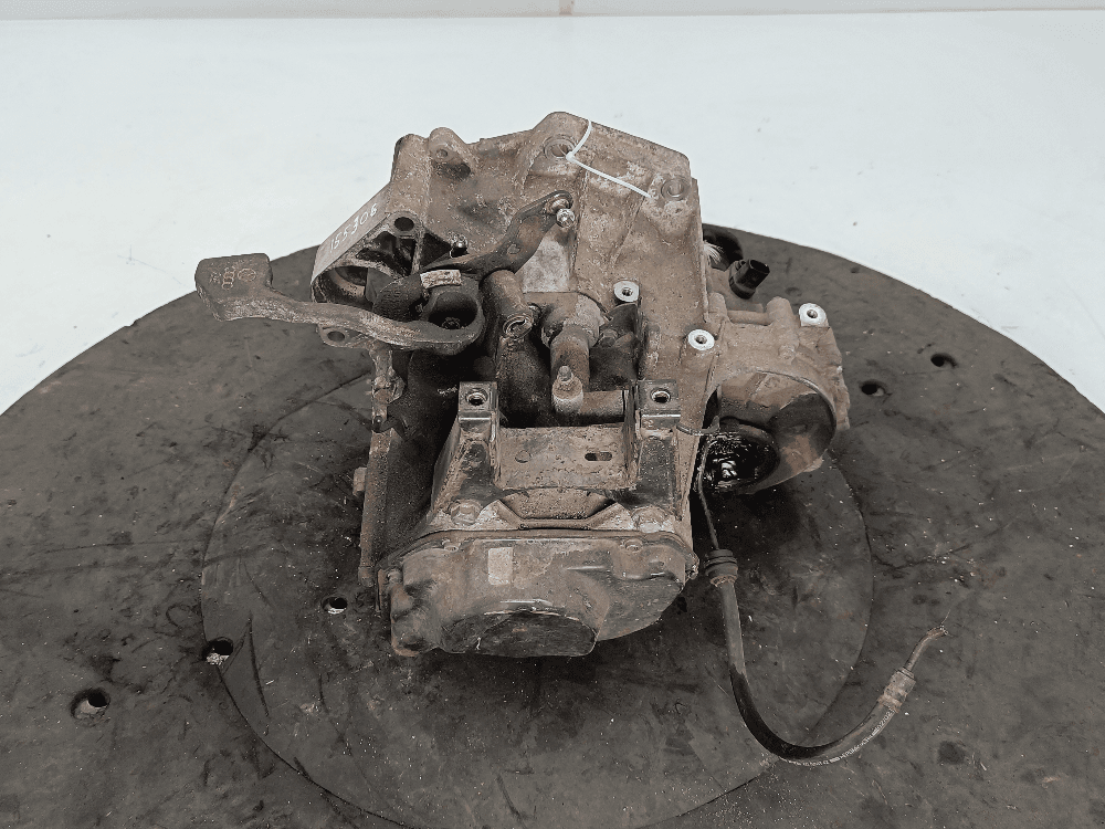 КПП механическая (МКПП) к Volkswagen Polo 4 (01-05)