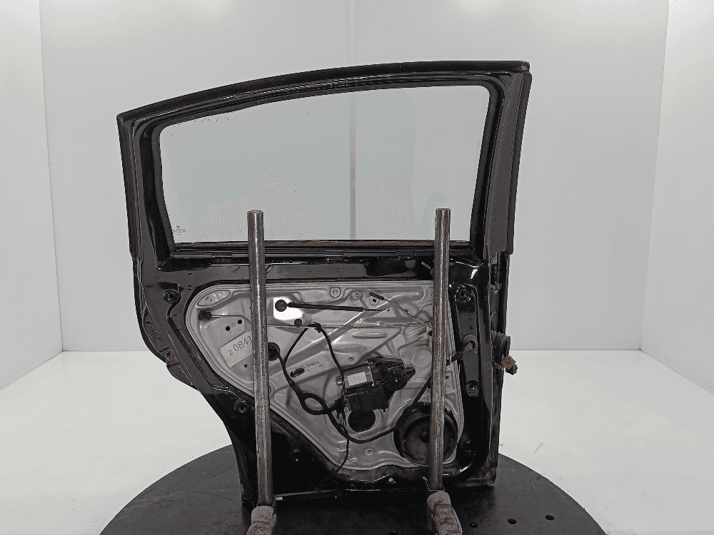 Дверь задняя левая к Volkswagen Passat B5+ Рестайлинг (00-05)