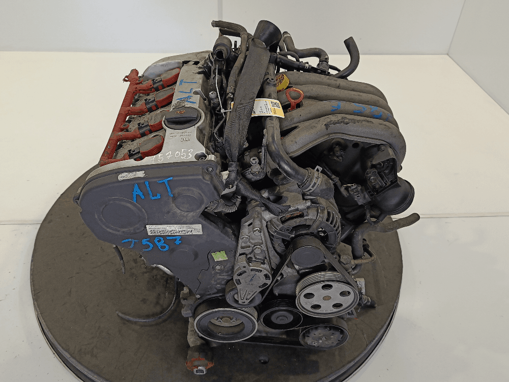 Двигатель к Audi A4 B7 (04-09)