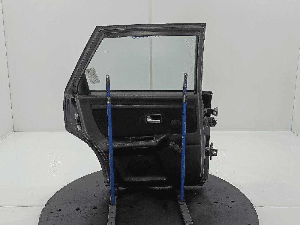 Дверь задняя левая к Audi 80 B4 (91-96)