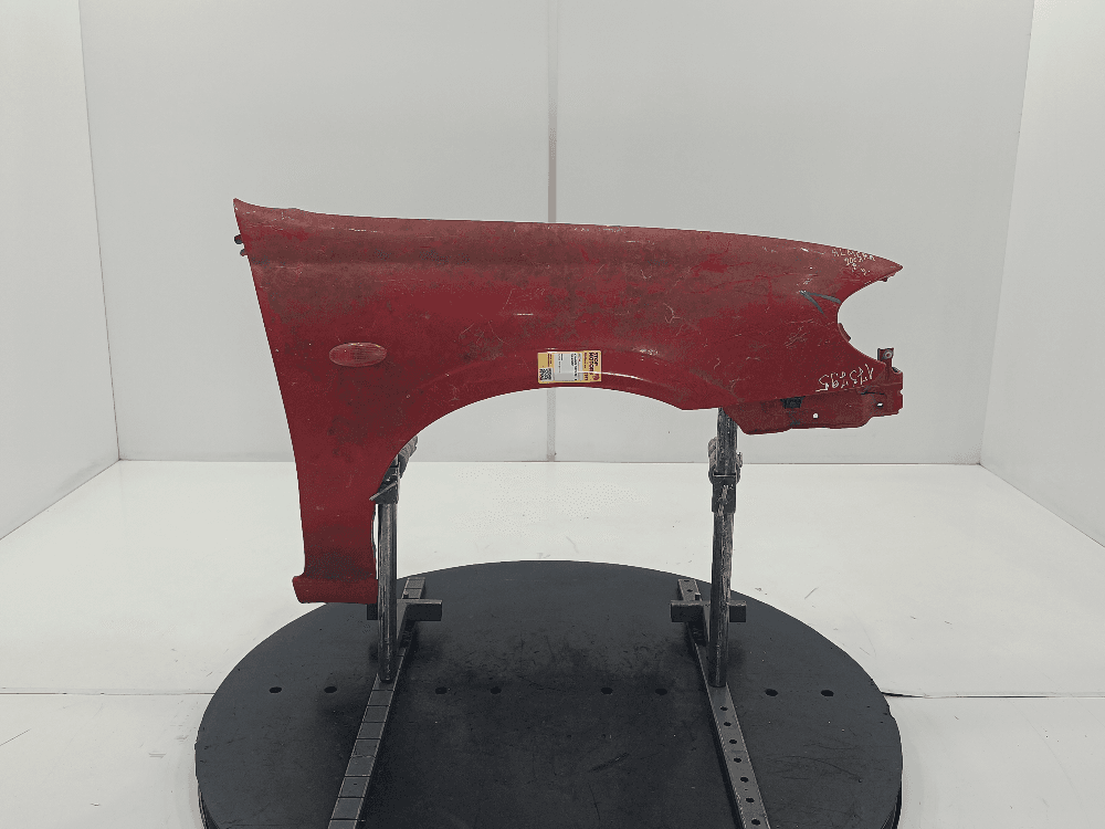 Крыло переднее правое к Nissan  Almera N16 (00-03)