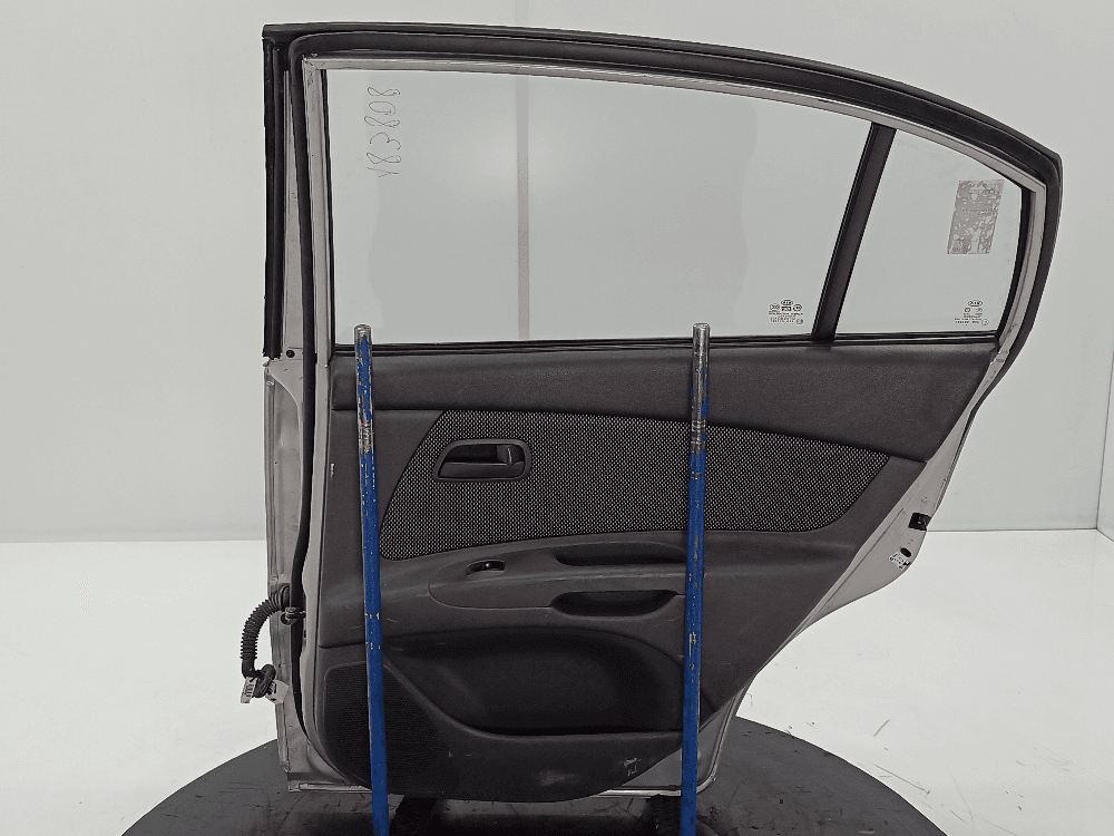 Дверь задняя правая к Kia Rio 2 (05-09)