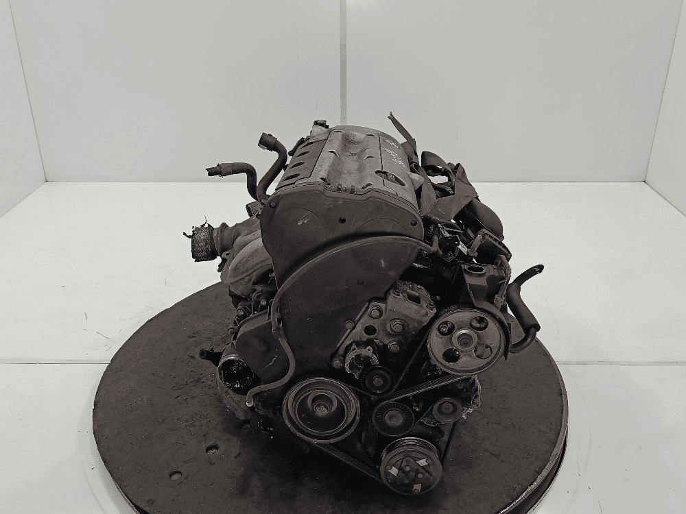 Двигатель к Citroen C5 1 (01-04)