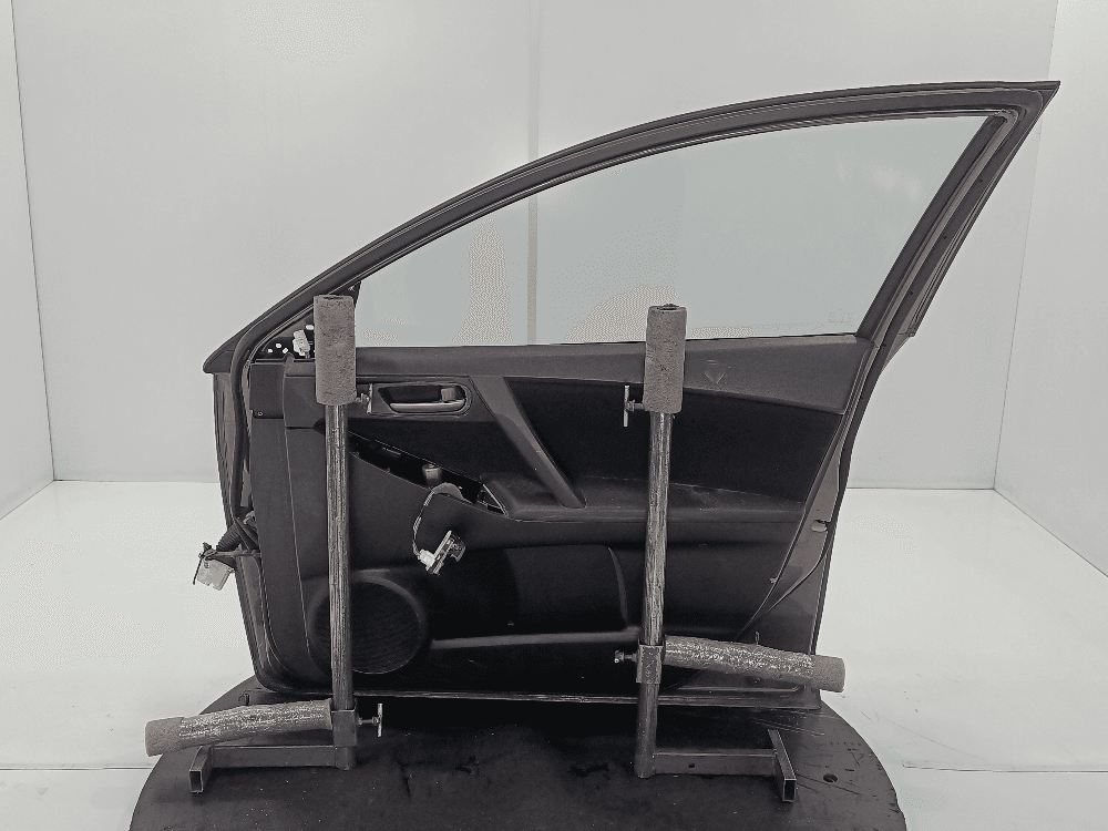 Дверь передняя правая к Mazda 3 BL (09-11)