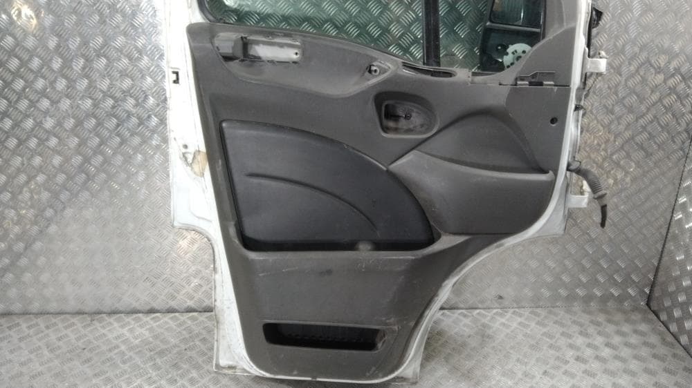 Дверь передняя левая к Iveco Daily 3 (99-06)