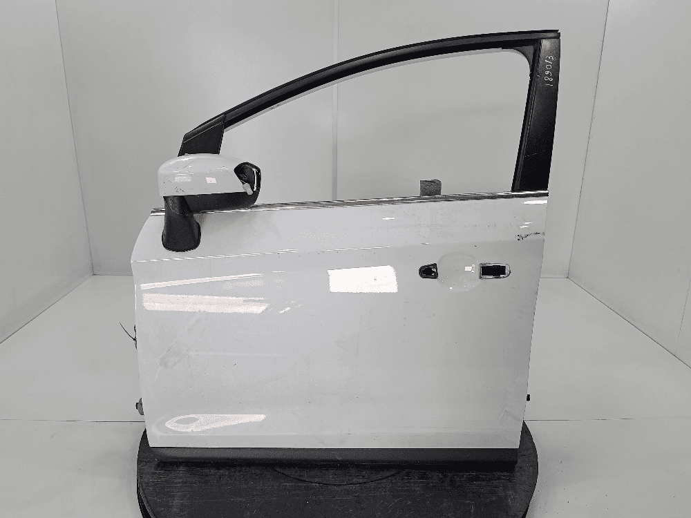 Дверь передняя левая к Ford Kuga 1 (08-13)