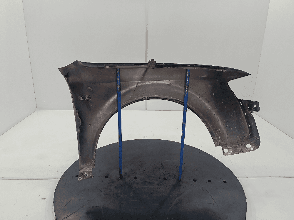 Крыло переднее левое к Audi A4 B6 (01-05)