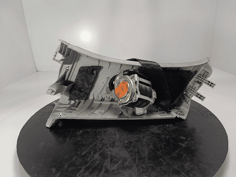 Обшивка стойки задней левой к Volkswagen Touareg 3 (18-24)