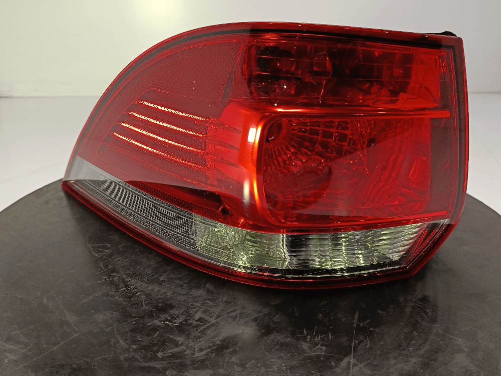 Фонарь задний левый к Volkswagen Golf 6 (08-15)
