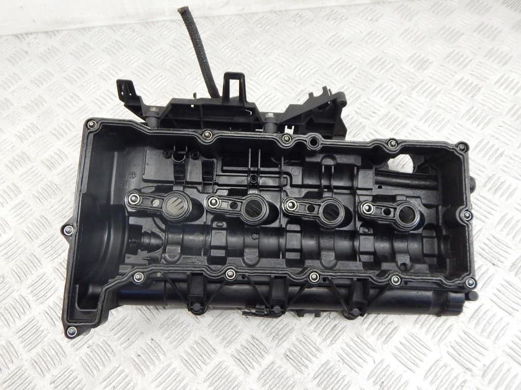Клапанная крышка к BMW X3 F25 (10-14)