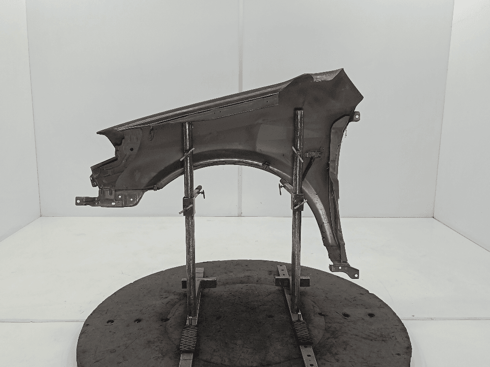 Крыло переднее правое к Nissan  Primera P12 (02-08)