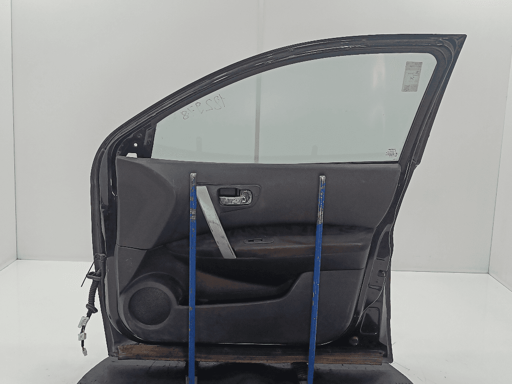 Дверь передняя правая к Nissan  Qashqai 1 (07-10)