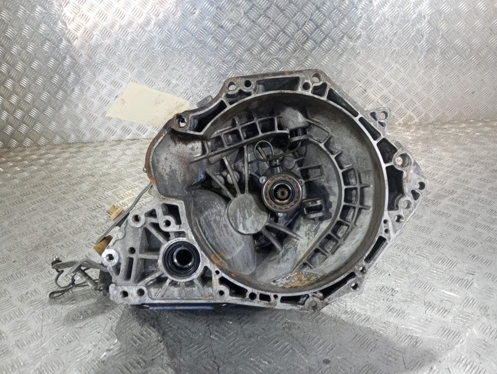 КПП механическая (МКПП) к Opel Corsa D (06-11)