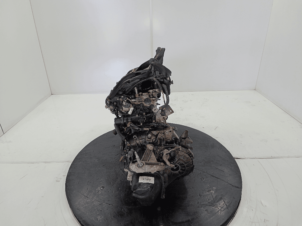 Двигатель к Renault Scenic 2 (03-06)