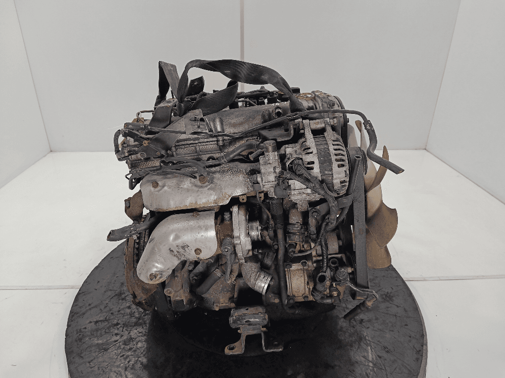 Двигатель к Kia Sorento 1 (02-06)