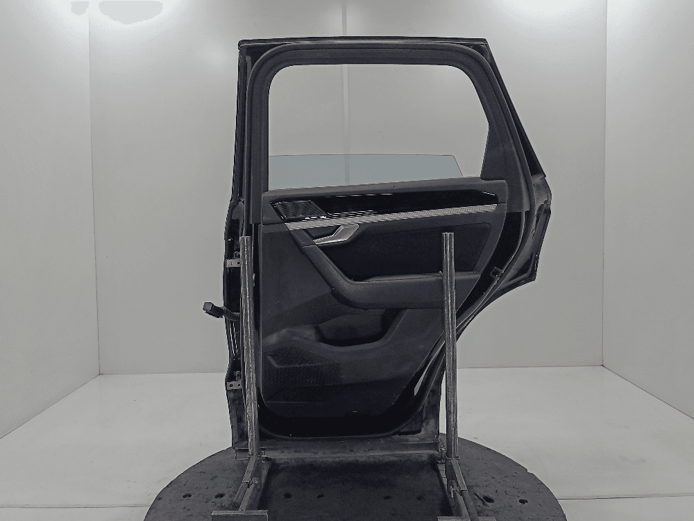 Дверь задняя правая к Volkswagen Touareg 3 (18-24)