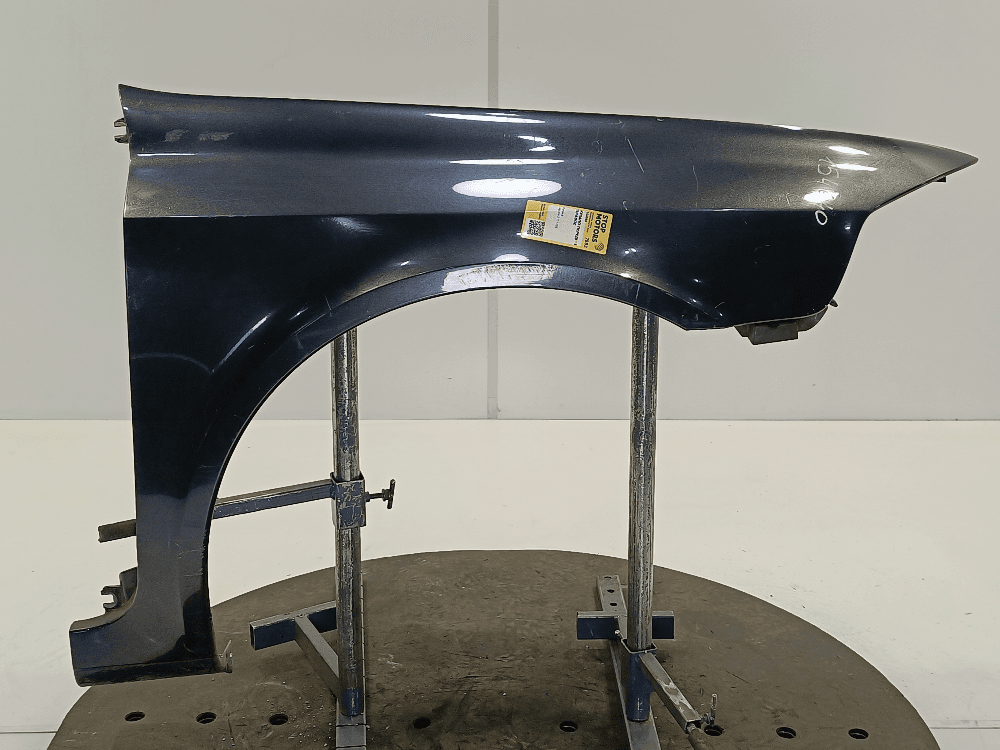 Крыло переднее правое к Renault Laguna 2 (01-05)