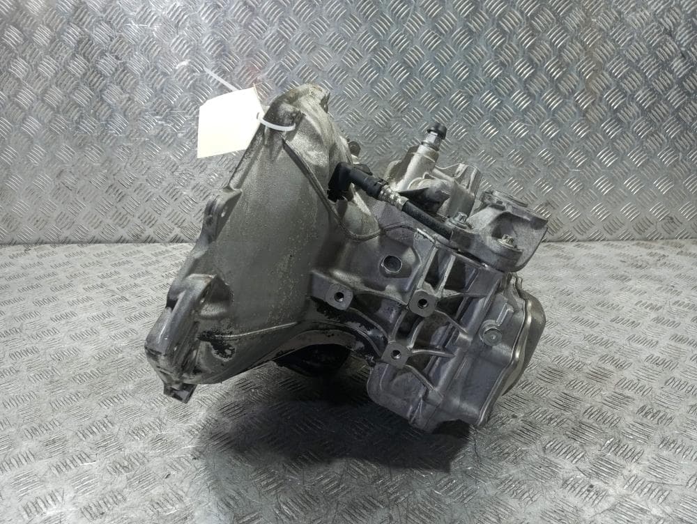 КПП механическая (МКПП) к Opel Corsa D (06-11)