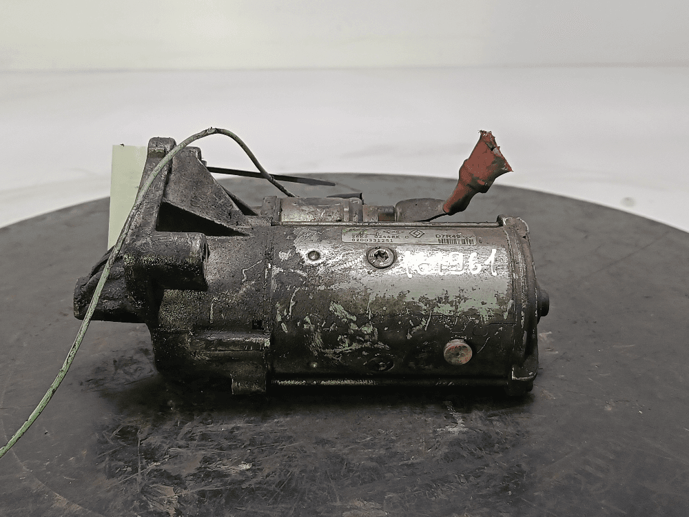 Стартер к Renault Laguna 2 (01-05)