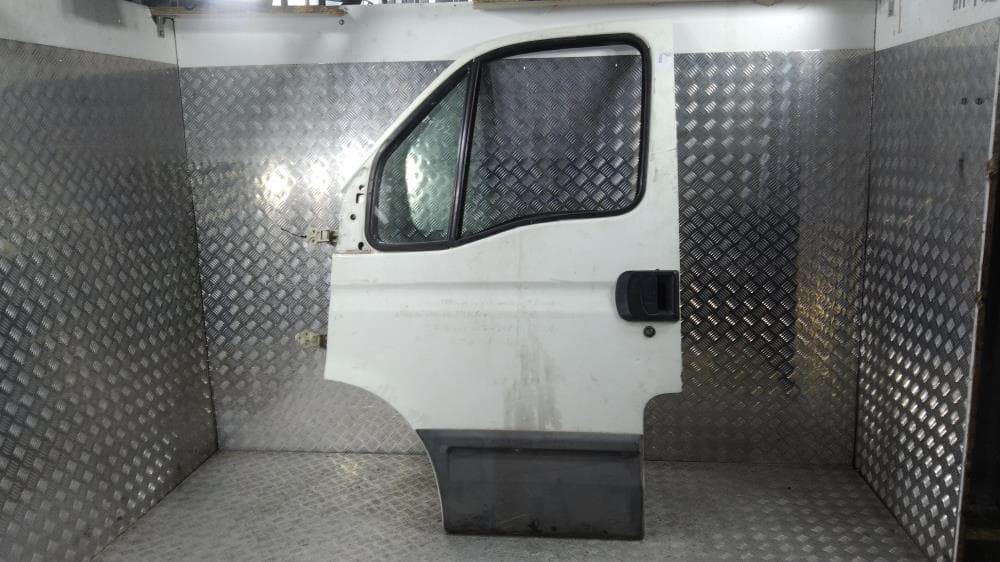 Дверь передняя левая к Iveco Daily 3 (99-06)