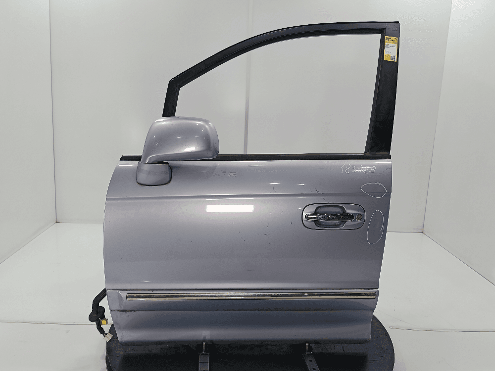 Дверь передняя левая к Hyundai Trajet (00-04)