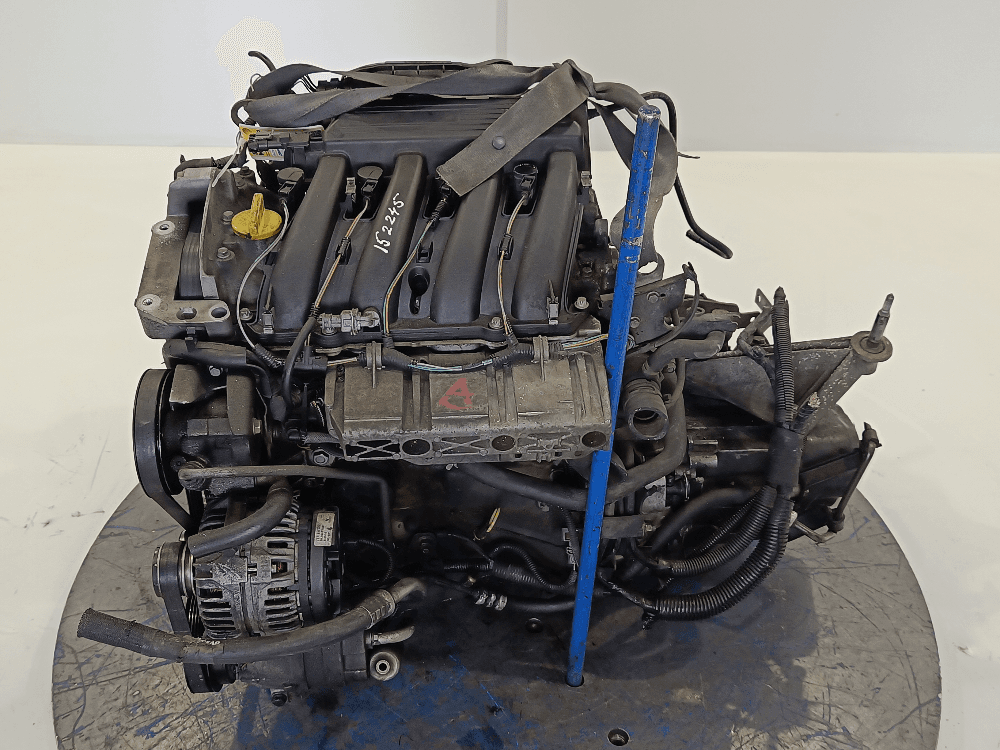 Двигатель к Renault Laguna 2 (01-05)