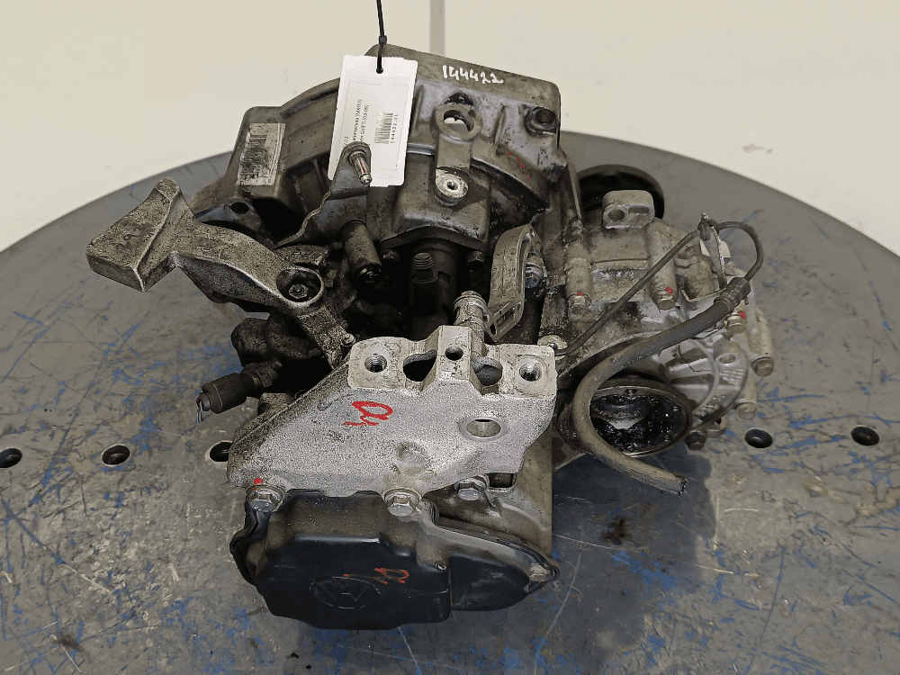 КПП механическая (МКПП) к Volkswagen Golf 5 (03-09)