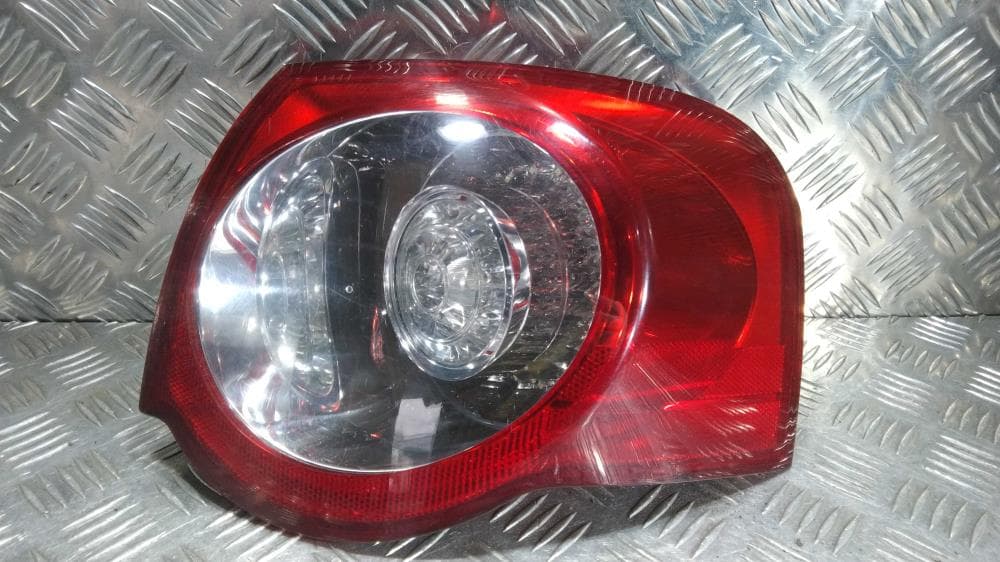Фонарь задний правый к Volkswagen Passat B6 (05-10)