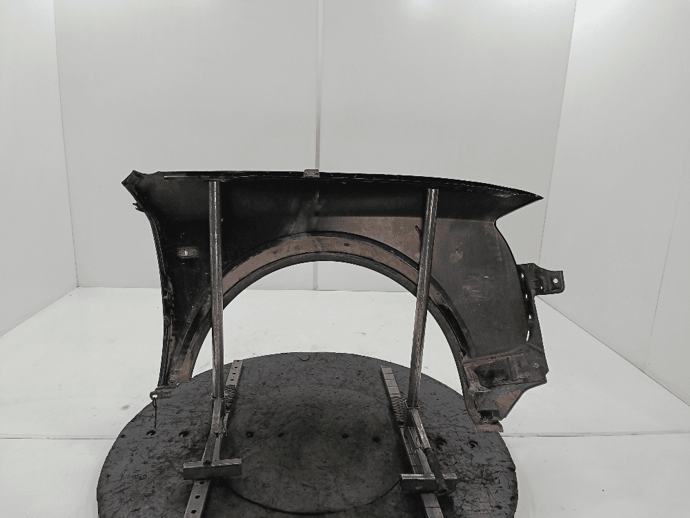 Крыло переднее левое к Audi A6 Allroad C5 (00-06)