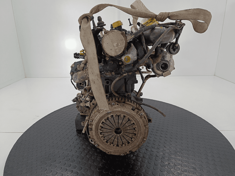 Двигатель к Nissan  Note E11 (05-09)
