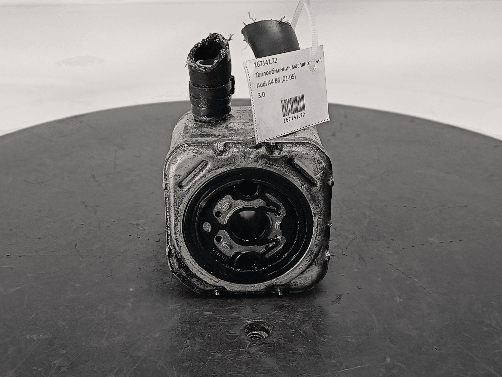 Теплообменник масляного фильтра к Audi A4 B6 (01-05)