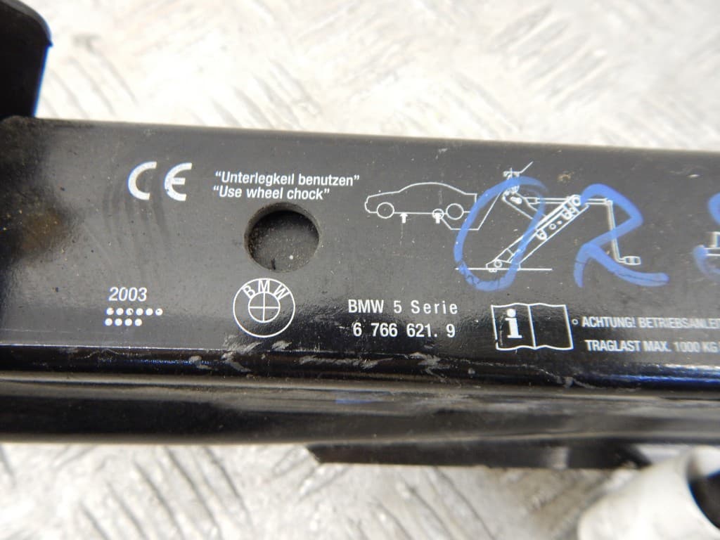 Домкрат к BMW 5 E60/E61 (02-07)