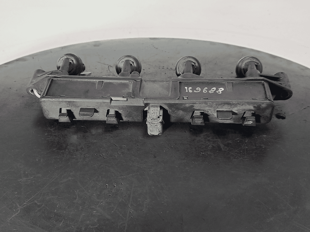 Катушка зажигания к Citroen Saxo 1 Рестайлинг (99-04)