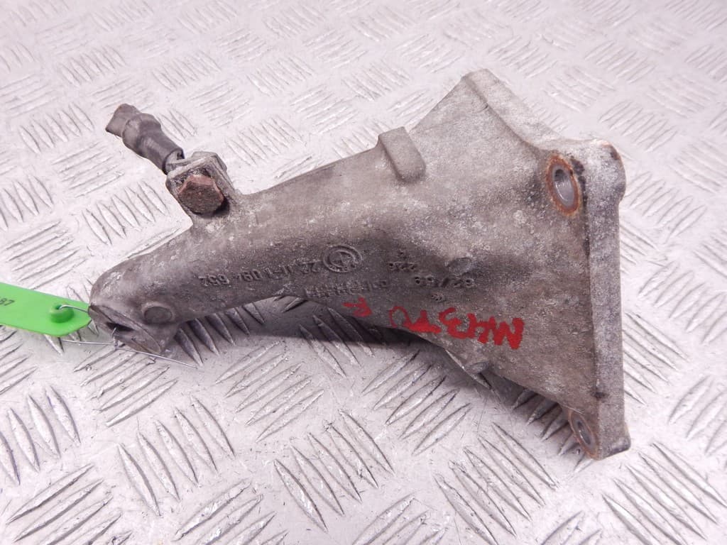 Кронштейн двигателя к BMW 3 E46 (97-03)
