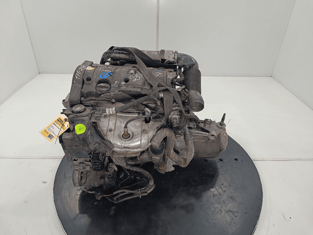Двигатель к Peugeot 307 (01-05)