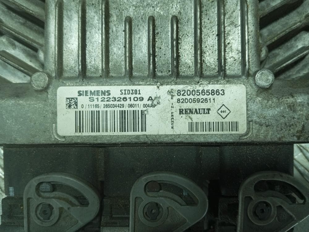 Блок управления двигателем к Renault Megane 2 Рестайлинг (06-09)