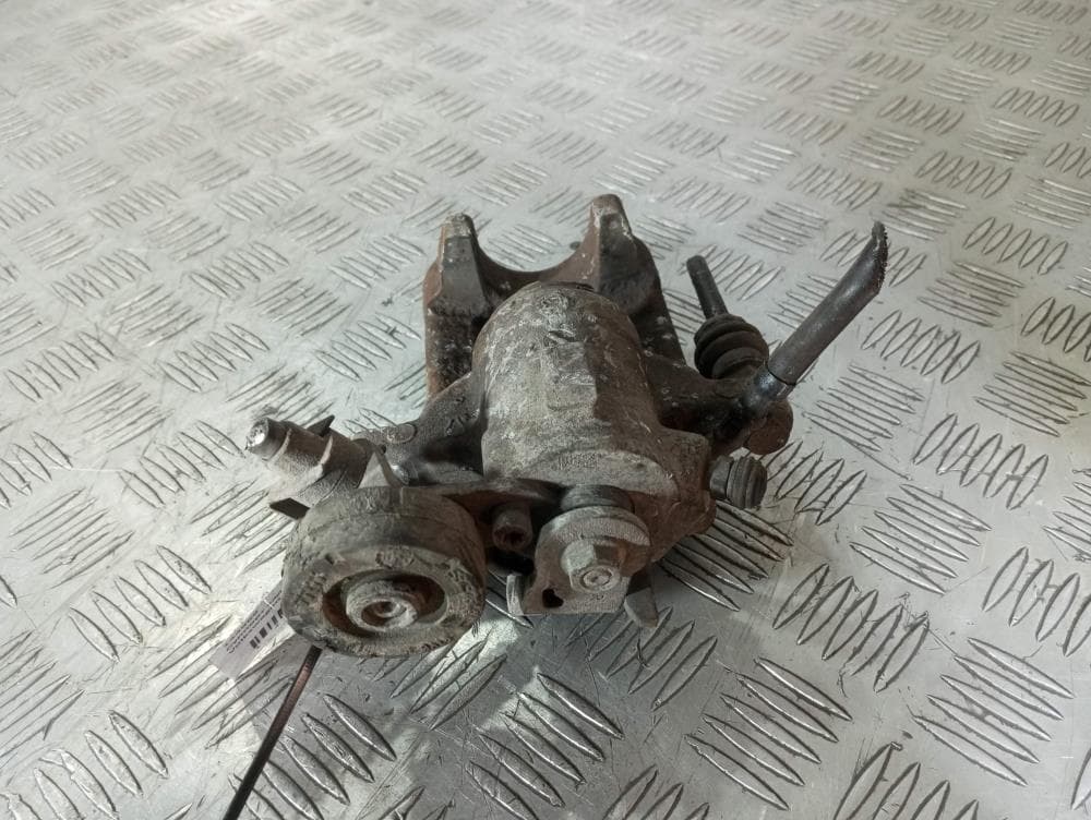 Суппорт задний правый к Volkswagen Golf 4 (97-06)